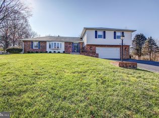 18800 Briars Ct, Olney, MD 20832