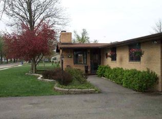 320 N Weaver St, Hesston, KS 67062