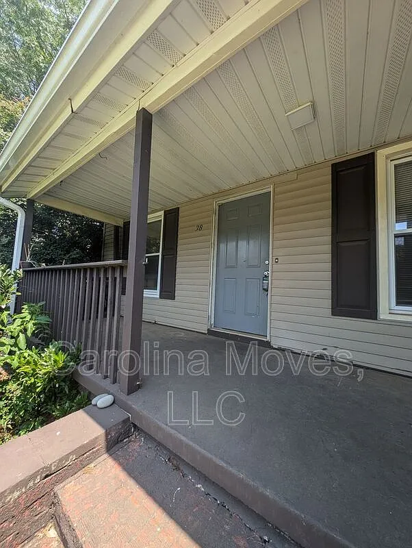 3 bed, 2.0 bath, 1400 sqft, $1,795 — Photo 3
