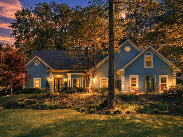 6080 Lively Ct, Cumming, GA 30040