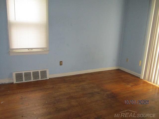 21825 David Ave, photo 9