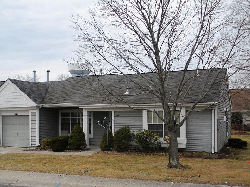 1st image of 1074B Buckingham Dr