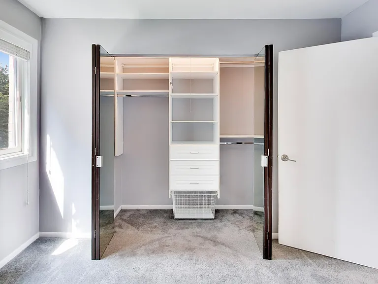 171 W Goethe St #B — Photo 32