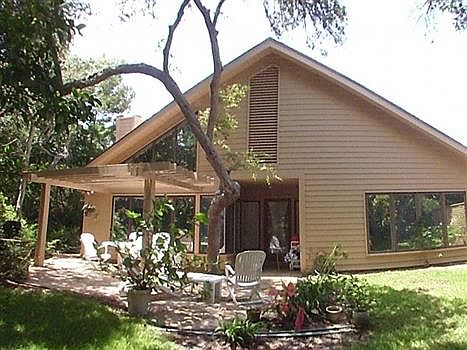 2nd image of 613 Saint Andrews Cir