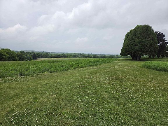 2nd image of 320 Acre St
