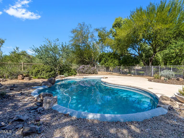4302 E Mossman Rd — Photo 63