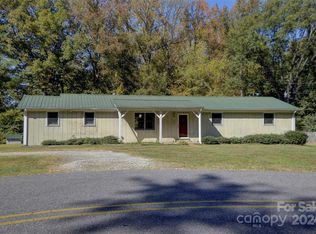 8161 Pine Lake Rd, Denver, NC 28037