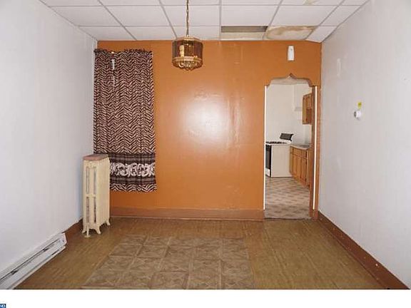 3rd image of 1911 E Wensley St