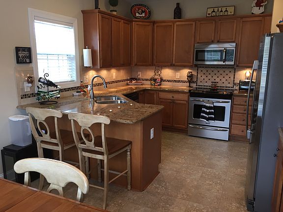 5th image of 581 Cottonport Dr