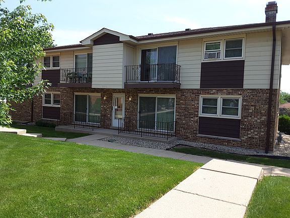 2nd image of 15280 El Cameno Ter APT 2S