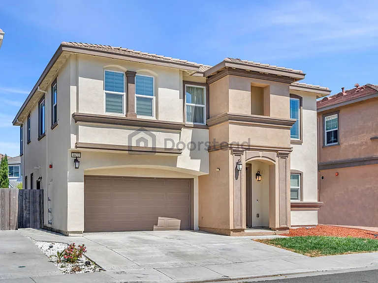 4672 Contralto Dr — Photo 4