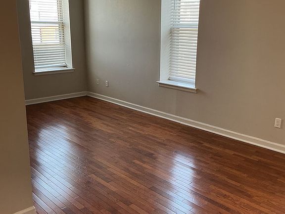5th image of 3867 Botanical Ave APT C