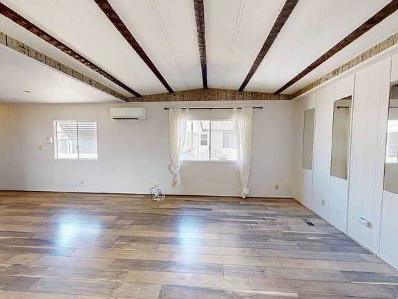 5th image of 18555 Roberts Rd #8