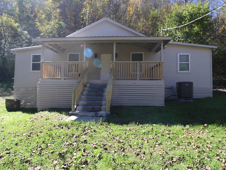 9132 Clintwood Hwy