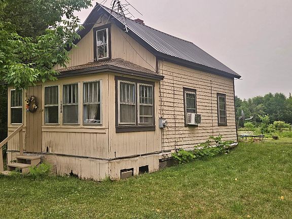 2nd image of 1208 Moosehead Trail Highway