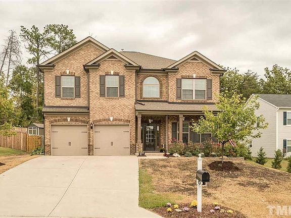 2nd image of 1015 Scotch Pine Way