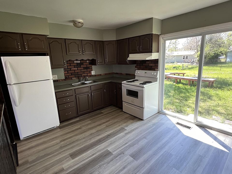 1st image of 1413 Mark Twain Dr