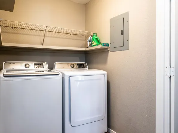 1709 King James St Unit 203, Las Vegas, NV 89144