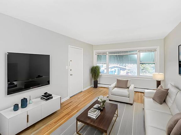 5th image of 5158 N Elston Ave APT 2