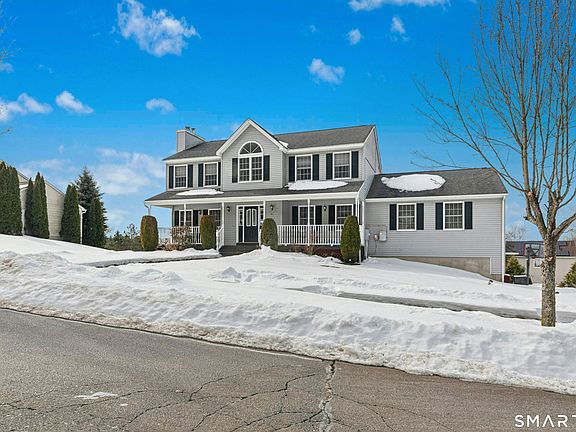 3rd image of 25 Tyler Hill Road