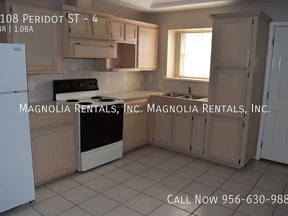 3rd image of 2108 Peridot St APT 4