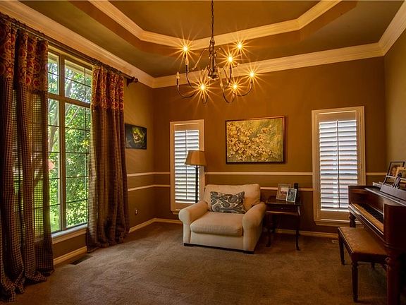 5th image of 3100 Kingwood Dr