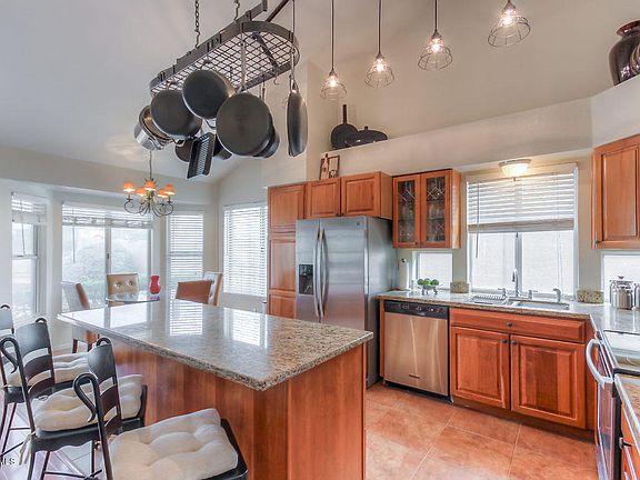 5th image of 1306 E Glenhaven Dr