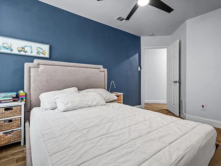 5540 Crestwood Dr — Photo 11