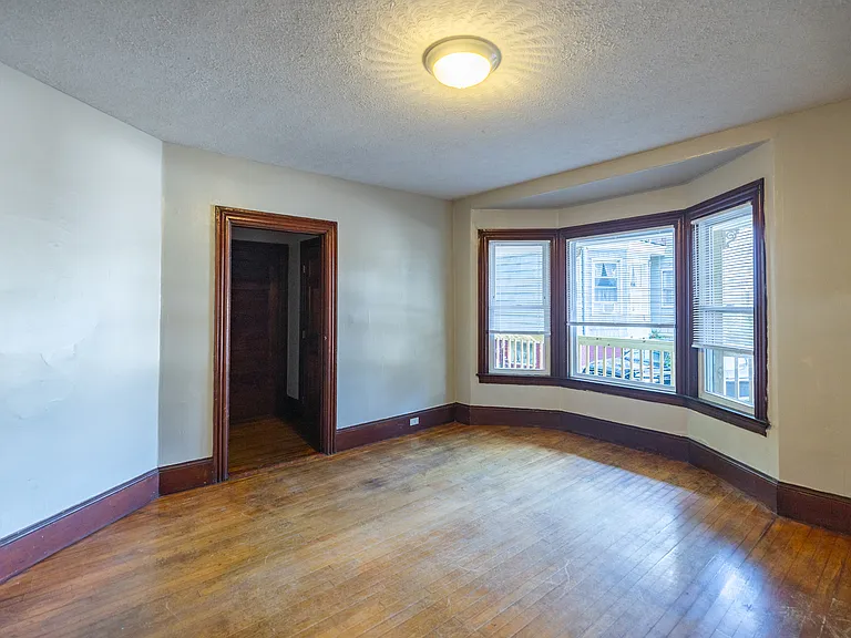 14 Elm St #1 — Photo 4