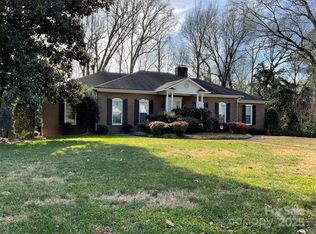 2823 Wickersham Rd, Charlotte, NC 28211