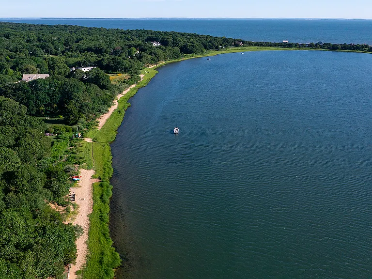 38 Three Mile Harbor Dr — Photo 6