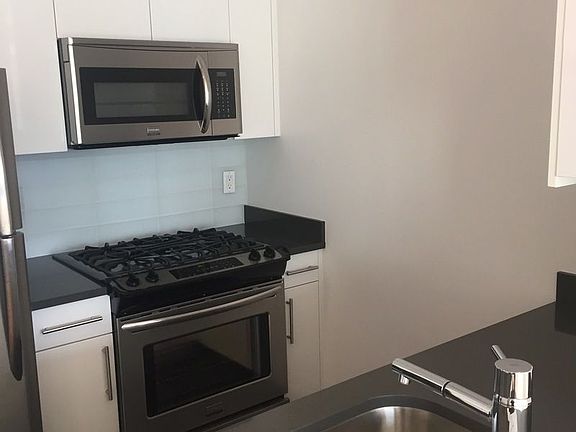 4th image of 4540 Center Blvd APT 903