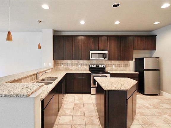 3rd image of 3307 Minnie St #A