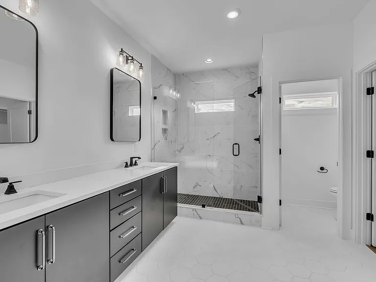 3803 Dr Walter S Davis Blvd — Photo 33