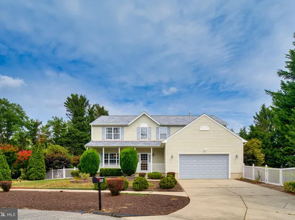 483 Lisa Ave, Odenton, MD 21113