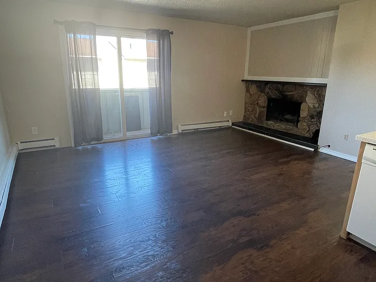 7048 Weimer Rd #6 — Photo 7