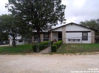 227 Circle View Dr, Pipe Creek, TX 78063