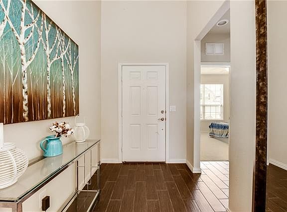 4th image of 2313 Olivia Ln