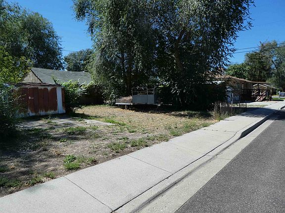 5th image of 597 Wayne Ave