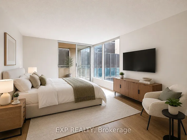 160 George St #1505 — Photo 18