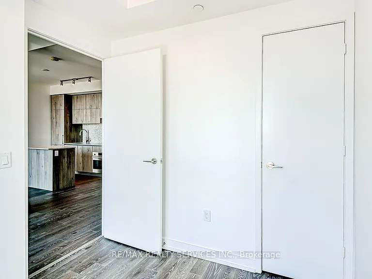 1 Yorkville Ave #2611 — Photo 14