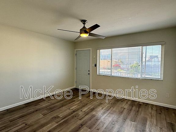 5th image of 216 Fir St