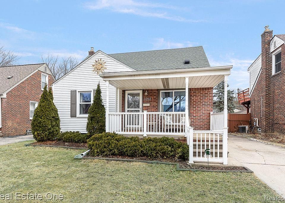 1st image of 3202 N Blair Ave