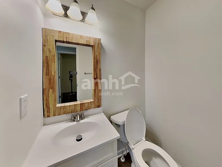 1176 Tannic St — Photo 10
