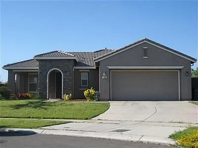 1443 Edwards Ct photo 1