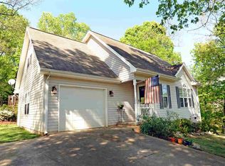 2009 Ridgeview Ln, Seneca, SC 29678