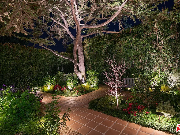 332 S Anita Ave — Photo 43
