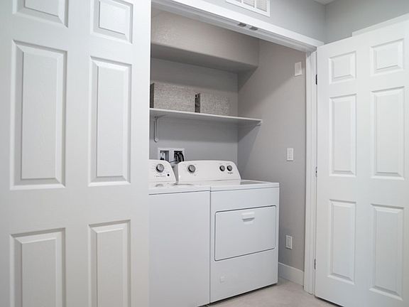 Barclay Laundry Room