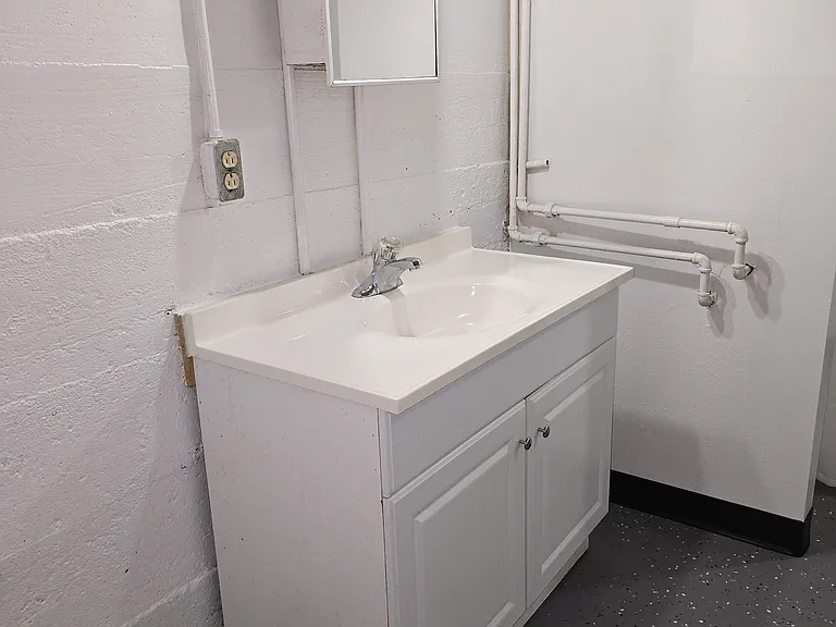 616 E Harrison St — Photo 25