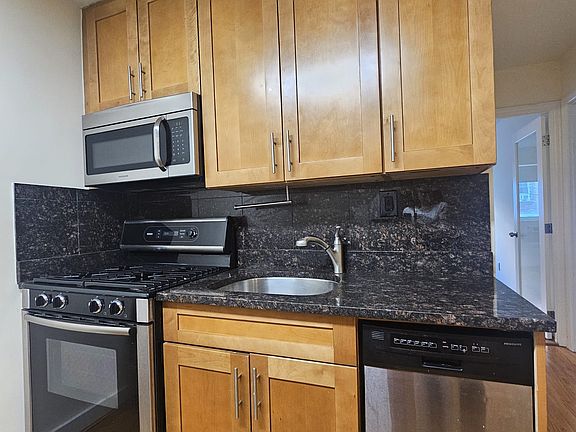 2nd image of 25-23 33rd St Unit 1A